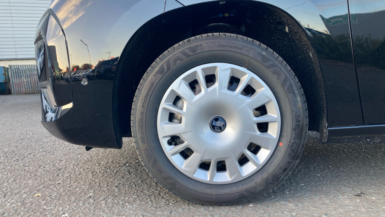 Vauxhall Combo Cargo Combo Diesel 1.5 Turbo D 100ps Pro H1 Van